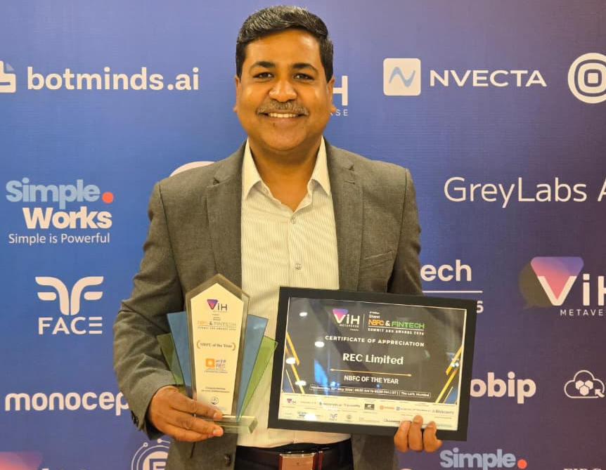 REC receives ‘NBFC of the Year’ award  